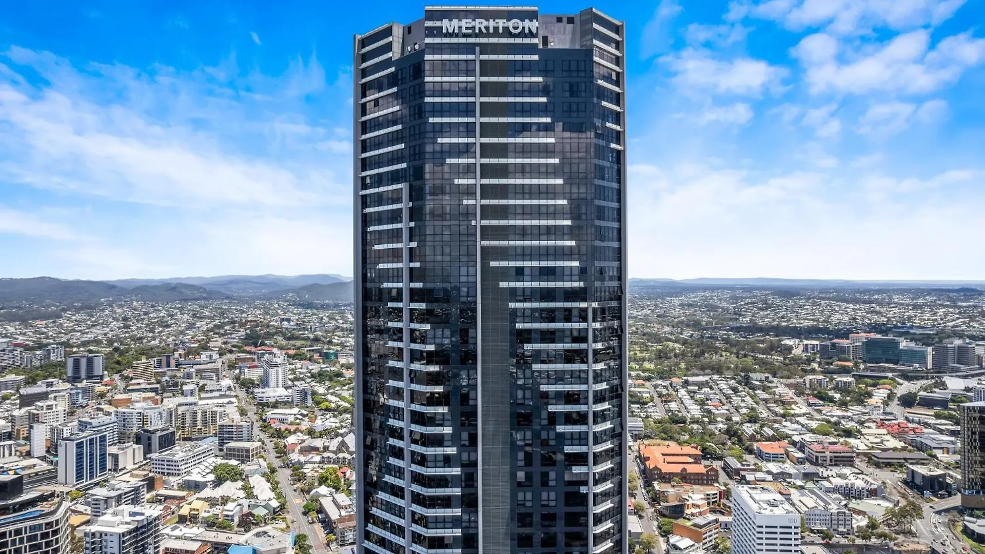 Stunning River View 2-Bed With Pool, Sauna And Gym Brisbane